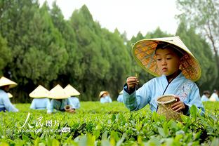 天空：西汉姆现在不会考虑帕奎塔的情况，将继续推进签库杜斯